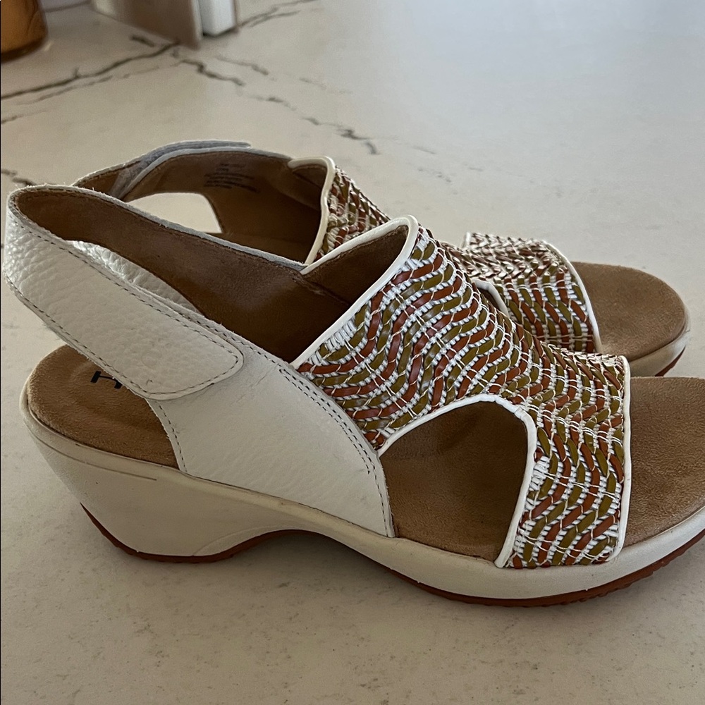 Halsa Footwear White and Brown Woven Sandals never worn size 8 - Picture 4 of 7